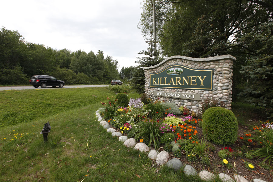 Close up image of the Municipality of Killarney sign seen when entering the municipality.